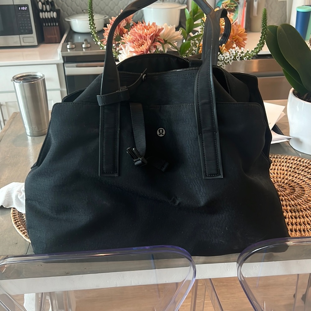Lululemon travel bag